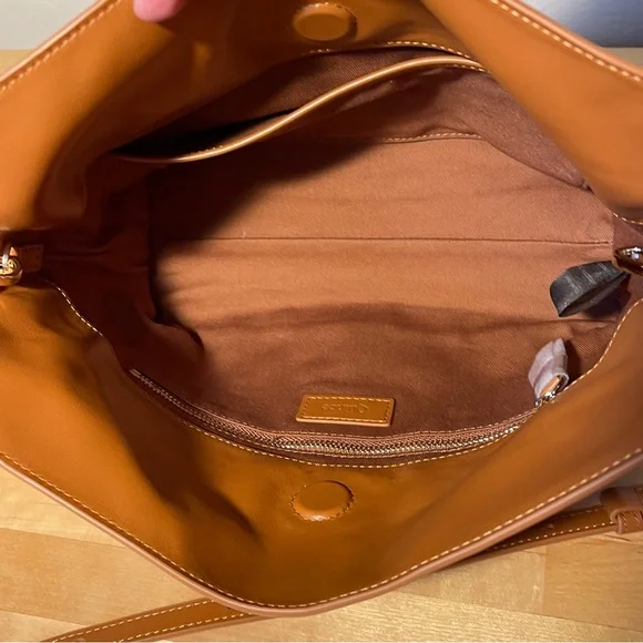 Quince Caramel Crossbody Bag - Picture 9 of 16